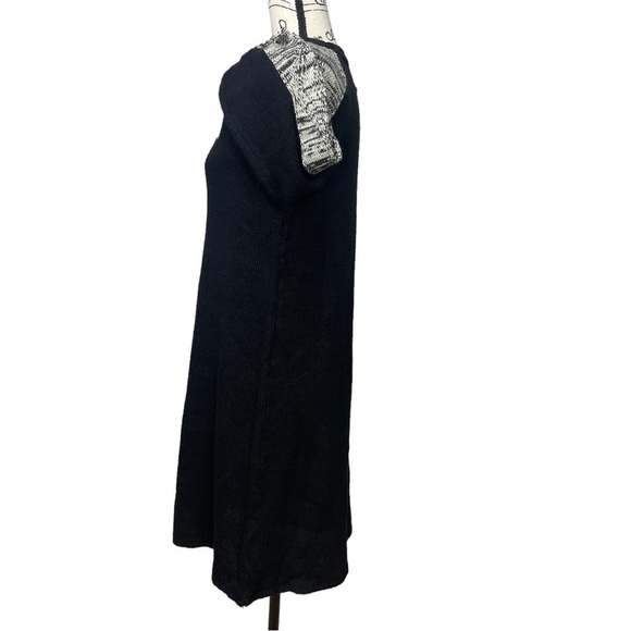 Paper Crane Black Mini Sweater Dress With Contrast White Stitch Size Large NWT - Picture 4 of 10